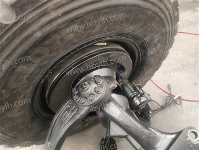 【Hölje】Dubbelventilkärna terrängdäck-och stålhjul